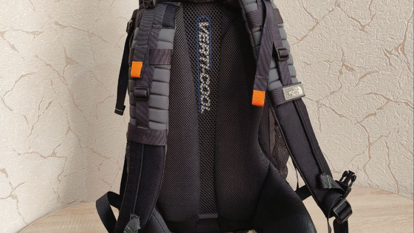 originalnii-velikii-turisticnii-riukzak-the-north-face-terra-40-litriv-big-4