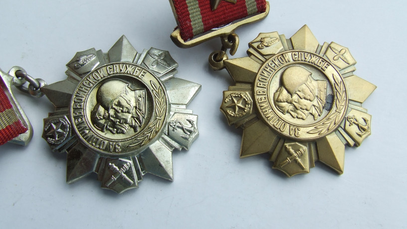 medal-za-otlicie-v-voinskoi-sluzbe-1-i-2-stepeni-nagrazdeniia-1978-gg-big-5