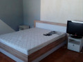 arenda-odnokomnatnoi-dvuxurovnevoi-kvartiry-v-centre-small-0