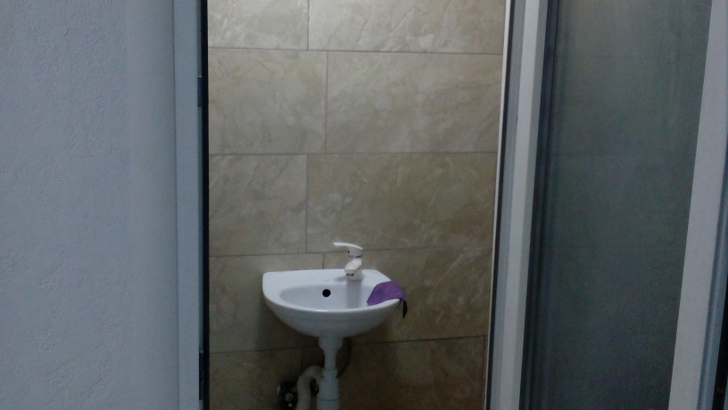 arenda-odnokomnatnoi-dvuxurovnevoi-kvartiry-v-centre-big-6