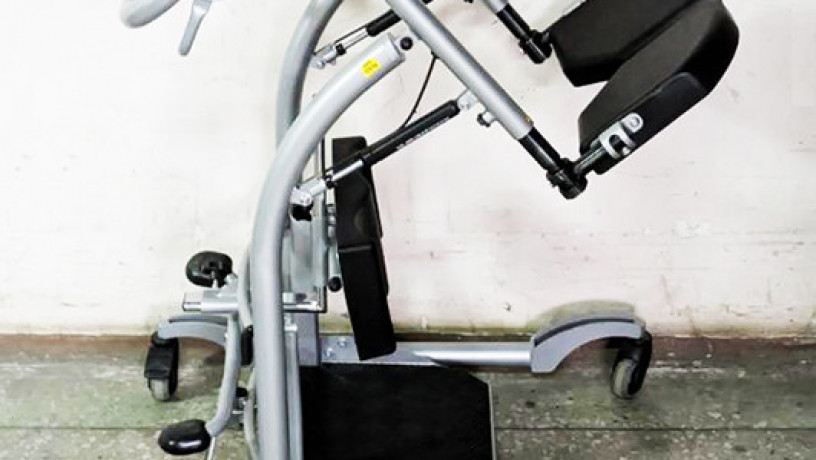 vertikalizator-peremishhuvac-handicare-quickmove-big-3