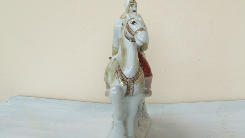 farfor-statuetka-budenovec-na-kone-raz-28x25-sm-1970-gg-polonne-big-1