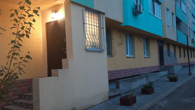 komfortnaia-novaia-2-1-kvartira-s-personalnym-vxodom-big-0