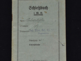Schießbuch (книга по стрельбе) немецкого солдата времен Второй мировой войны