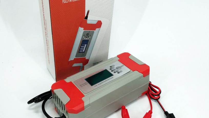 impulsnoe-zariadnoe-ustroistvo-12v-8a-24v-4a-dlia-legkovyx-i-gruzovyx-avto-big-0