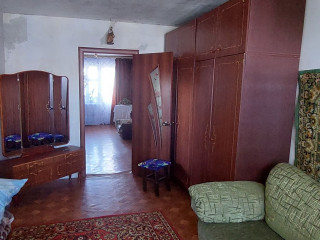 Продам. 3-к.кв. 10/10, ж/м Лівобережний-3, пр. Миру
