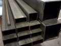 truba-tonkostennaia-profilnaia-ot-10x10x08-do-100x100x15-small-0