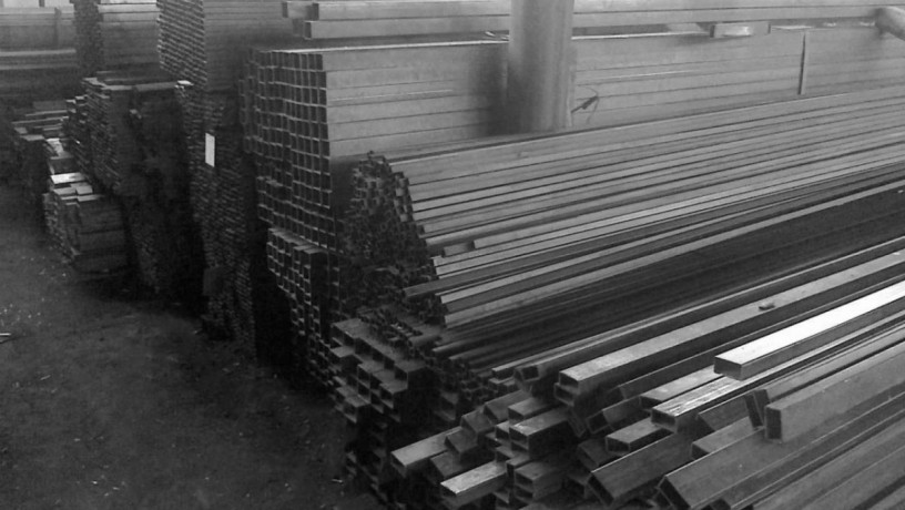 truba-tonkostennaia-profilnaia-ot-20x10x08-do-90x30x2-big-0