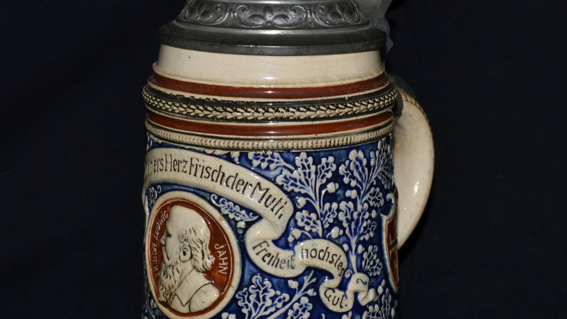 vintaznaia-nemeckaia-pivnaia-kruzka-s-oloviannoi-kryskoi-big-0