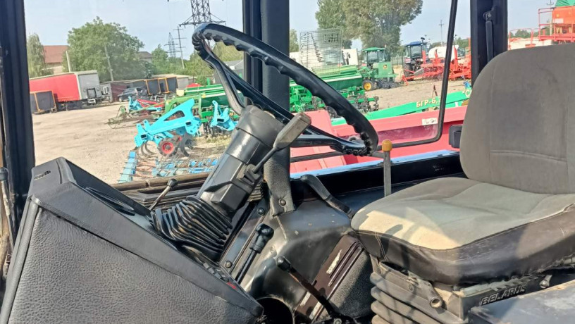 traktor-mtz-821-big-1