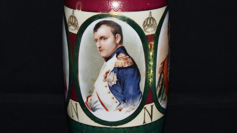 venskaia-vaza-napoleon-big-0