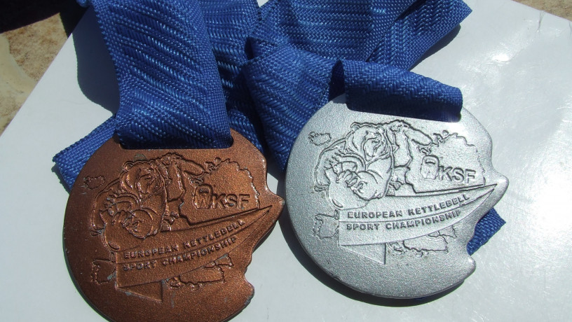 medal-zolotaia-i-serebrianaia-ves-133-gr-diametr-7-sm-big-2