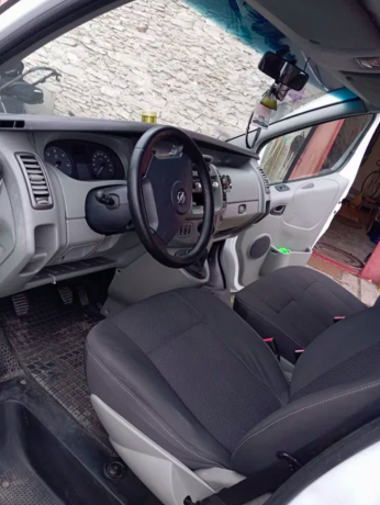 opel-vivaro-2007-pasazir-25-cdti-big-1