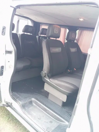 opel-vivaro-2007-pasazir-25-cdti-big-3