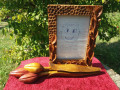 ramka-dlia-fotografiyi-rizba-po-derevu-small-0