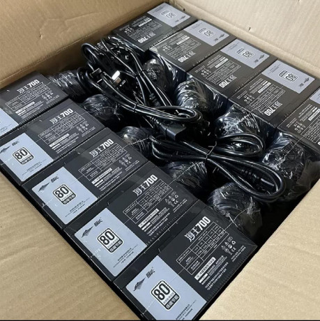 blok-zivlennia-haiwang-700-atx-600w-80-plus-dlia-geimerskix-pk-big-2