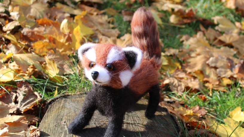 krasnaia-panda-valianaia-igruska-valiana-igraska-cervona-panda-interjerna-big-0