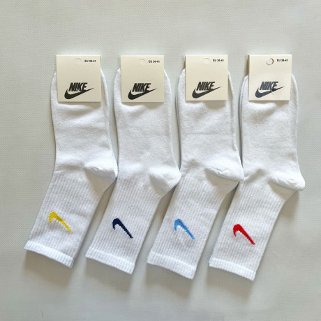 colovici-zinoci-ta-pidlitkovi-skarpetki-z-visokoiu-rezinkoiu-nike-big-2