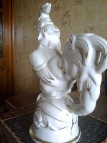 statuetka-grafin-v-forme-petuxa-gorodnickii-zavod-big-1