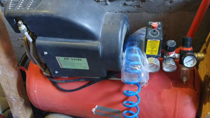 prodaiu-kompressor-energomas-vk-93166-big-0