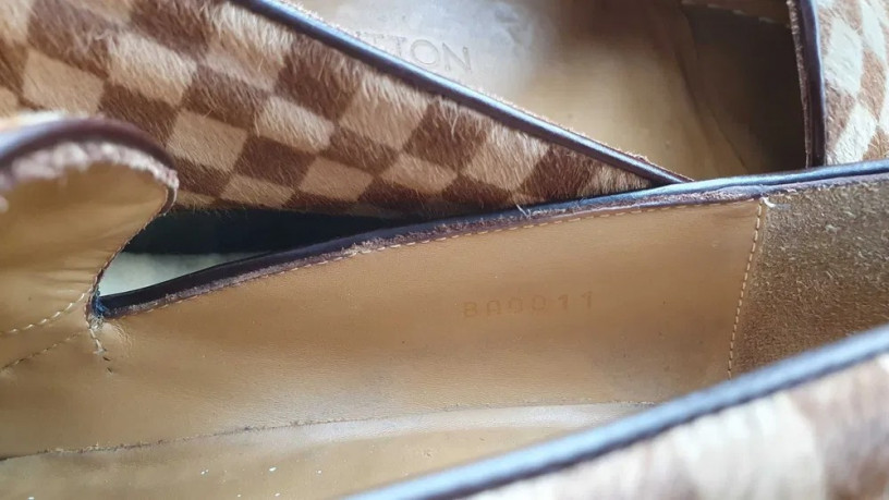 vintazni-loferi-z-xutra-poni-louis-vuitton-big-2