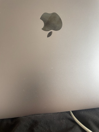 macbook-pro-15-2017-big-4