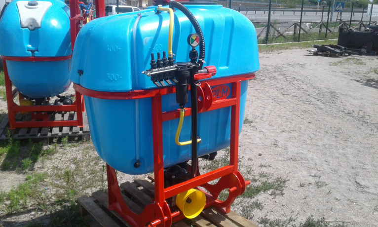 obpriskuvac-navisnii-400-l-big-1