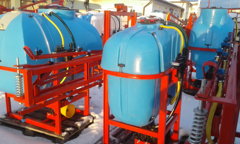 obpriskuvac-navisnii-400-l-big-5