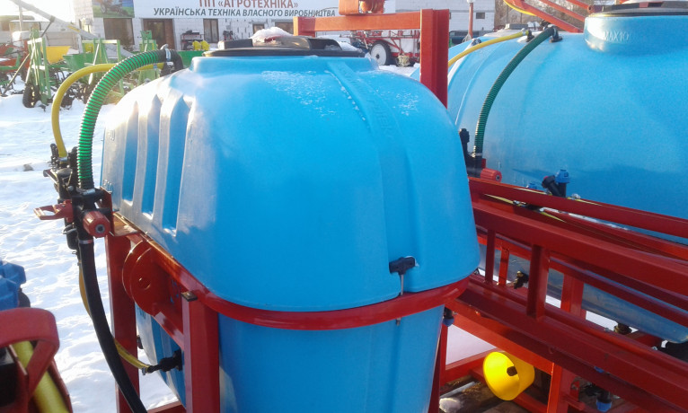 obpriskuvac-navisnii-400-l-big-7