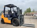 avtonavantazuvac-vilkovii-dizelnii-toyota-z-shhogloiu-vagonnogo-tipu-small-3