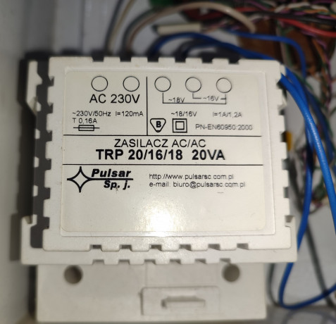 komplekt-besprovodnoi-gsm-signalizacii-sa-6-plius-st-708-big-2