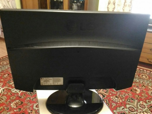 monitor-lg-23-diuima-big-1