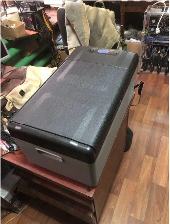 universalnii-avtoxolodilnik-20l-12v24v220v-big-3