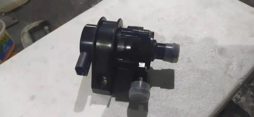 pompa-eberspacher-hydronic-webasto-zidkostnaia-volkswagen-passat-big-2