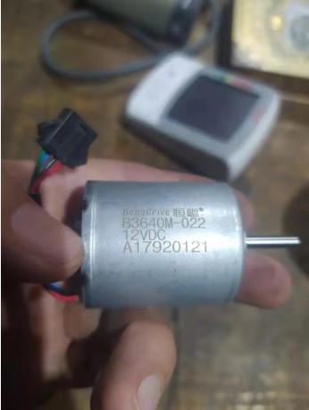 elektrodvigatel-kompressora-eberspacher-hydronic-d4-d5ws-12v-big-1