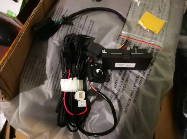 blok-upravleniia-avtonomki-eberspacher-d4-controller-kit-big-0