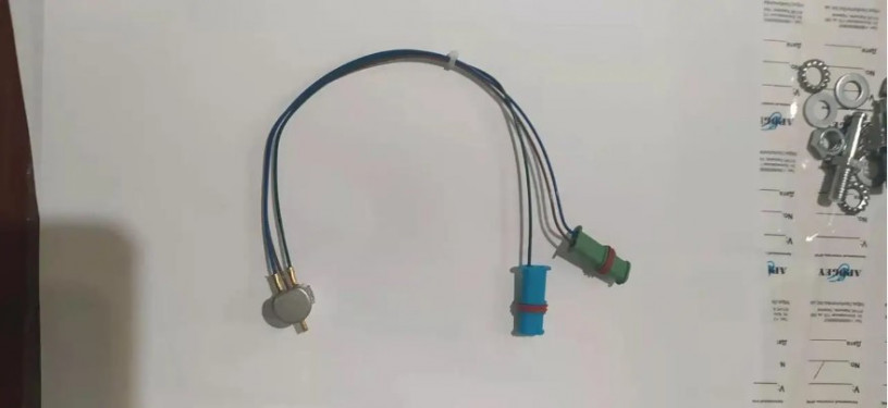 datcik-plameni-i-peregreva-airtronic-d2d3b4d4-252069010200-big-0