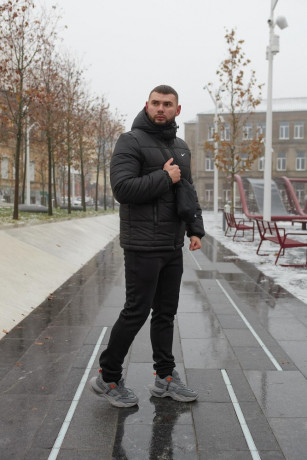 komplekt-colovicii-nike-kurtka-zimova-barsetka-ta-rukavicki-u-podarunok-big-1
