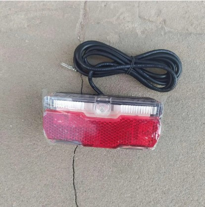 zadnii-fonar-zadniaia-fara-stop-signal-elektrovelosipeda-big-1