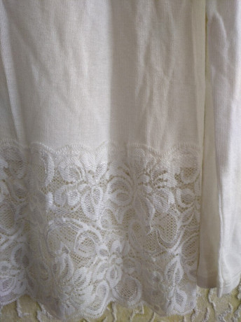 viskoznii-tonkii-reglan-koftocka-z-merezivom-na-xudenkix-italiia-big-1