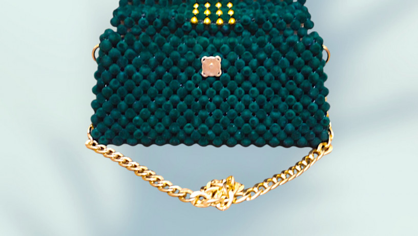 visukana-sumocka-klatc-emerald-charm-big-4