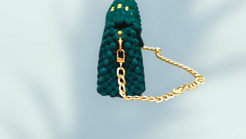 visukana-sumocka-klatc-emerald-charm-big-1