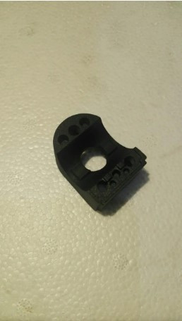 derzatel-perednei-fary-elektrosamokata-xiaomi-m365-big-2