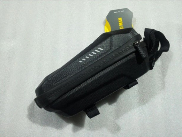 sumka-vodonepronicaemaia-na-rul-elektrosamokata-xiaomi-m365-obieem-2l-big-2
