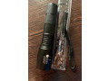 vodonepronicaemyi-takticeskii-led-fonarik-iarkost-1000-1800-lumens-small-6