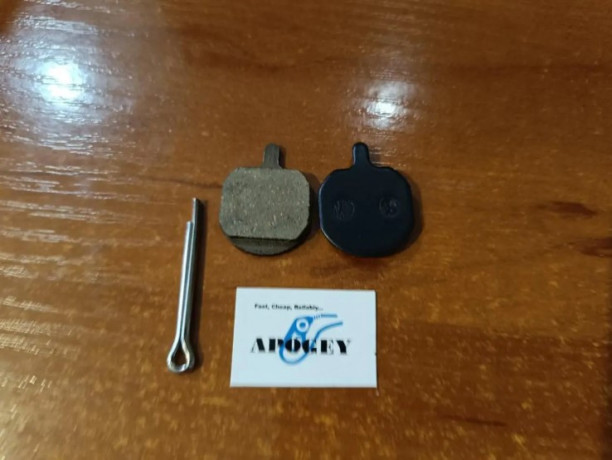 diskovye-tormoznye-kolodki-dlia-velosipeda-samokata-polumetall-big-0