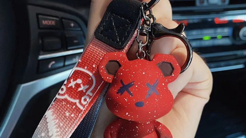 brelok-vedmedik-bearbrick-gloomy-bear-popobe-big-0