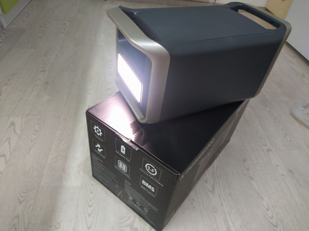 zariadna-stanciia-ap1000-ap-1000uapow-1800-vt-lifepo4-big-1