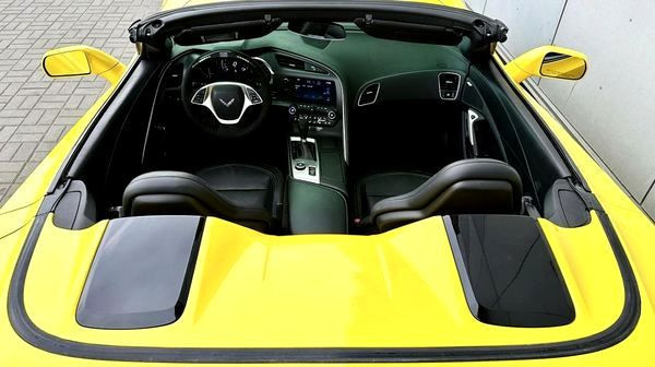 prokat-avto-chevrolete-corvette-stingray-bez-voditelia-big-5