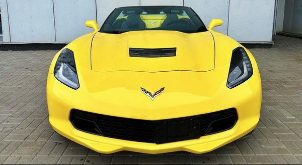 prokat-avto-chevrolete-corvette-stingray-bez-voditelia-big-2